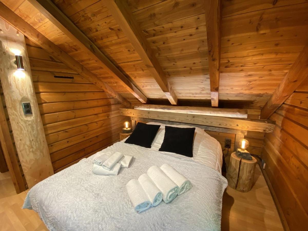 Le Renard Chalet En Bois ลาแบรส ภายนอก รูปภาพ